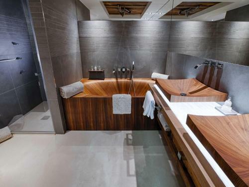 Luxurious Penthouse In Tignes With Jacuzzi