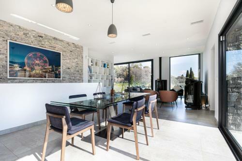 Luxury Villa In Valbonne With Pool And Garden