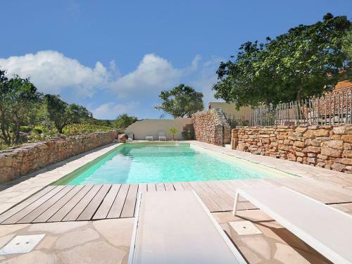 Apartamento Charming Villa In Villes�que-des-corbi�res With Jacuzzi