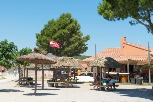 Camping La C�te Des Roses *** - Maeva