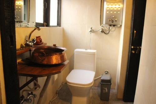 Hostal Hira Guest House
