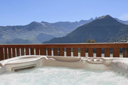 Chalet Avec Jacuzzi