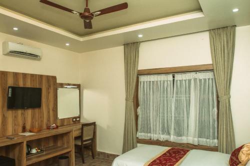 Jungle Safari Lodge