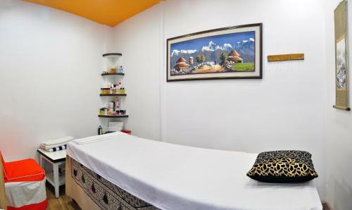 Royal Penguin Boutique Hotel