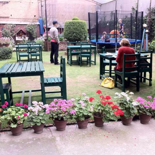 Hostal Acme Guest House