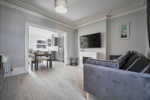 No.1 Dilston Terrace