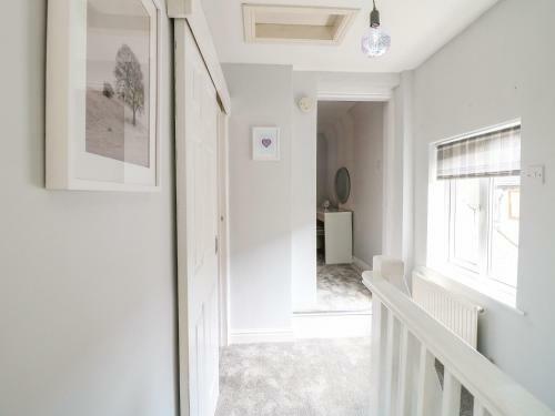 End Cottage