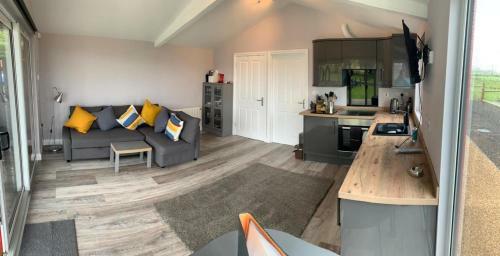 Deerfin Rentals Private Chalet With Hot Tub