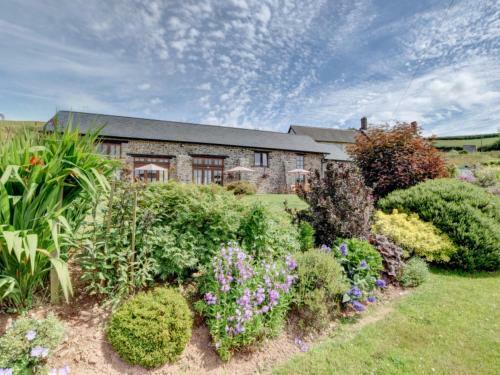 Holiday Home Threshing Barn