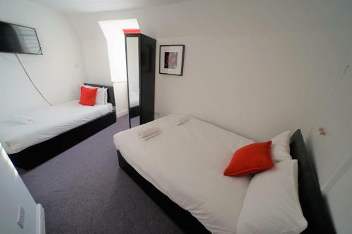 Hostal Tbh Guest House