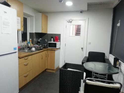 Hostal Tbh Guest House