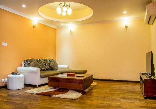 Retreat Serviced Apartment