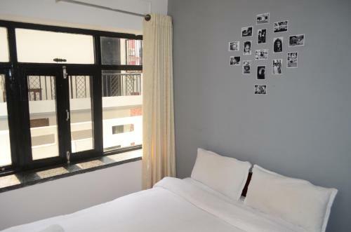 Bed & Breakfast Hotel Holy Lodge
