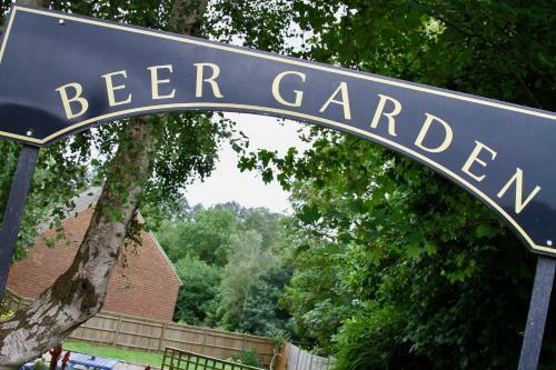 Hotel Chequers Inn