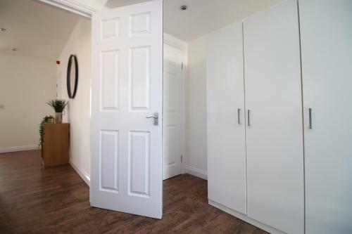 Batheaston House Apartment 2 By Staybc With Private Parking