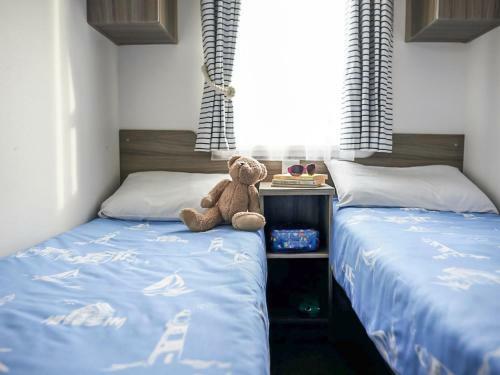 Holiday Home Caravan Haggerston Castle-5