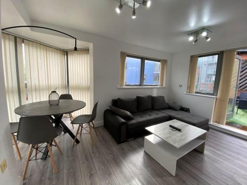 Beautiful Detached Home-broad Street&brindleyplace