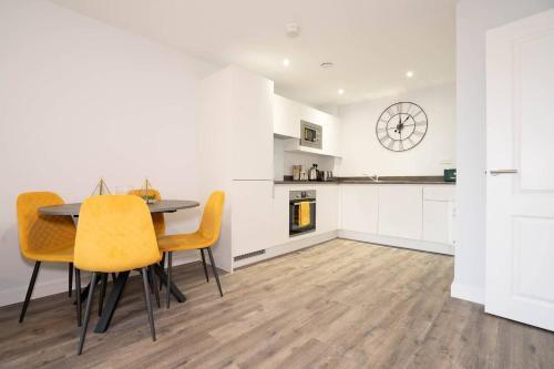 Cosy New-build Apartment With Netflix
