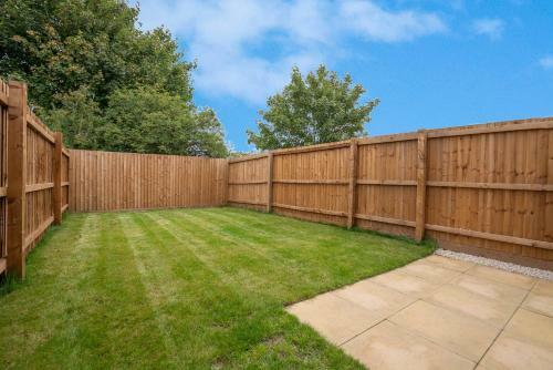 Cosy 3 Bedroom Home In Birmingham With Garden