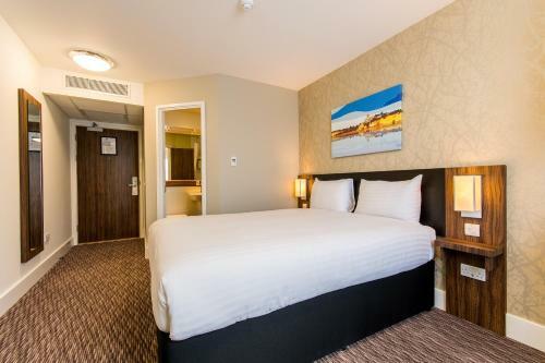 Hotel Willows, Blackburn By Marston's Inn