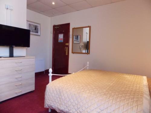 Hostal Selenite Guest House
