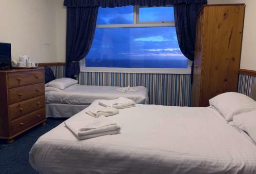 Canasta Hotel