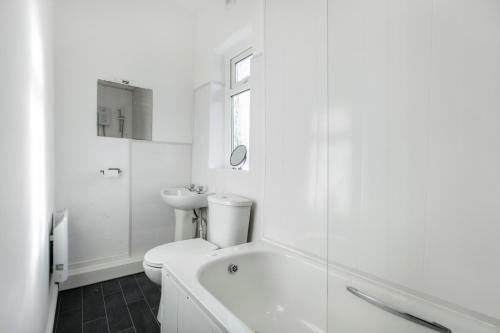 Staycation Apartments By Sasco
