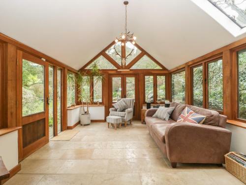 Under Acre Cottage