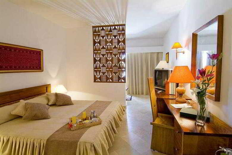 Hotel Sol Azur Beach