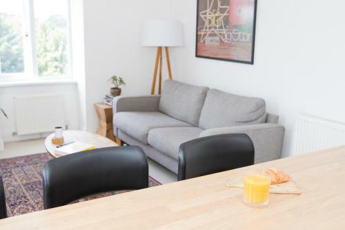 Wilton Apartment - 2 Bedroom - Great Location