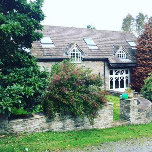 Beautiful 6-bed Home In Brecon