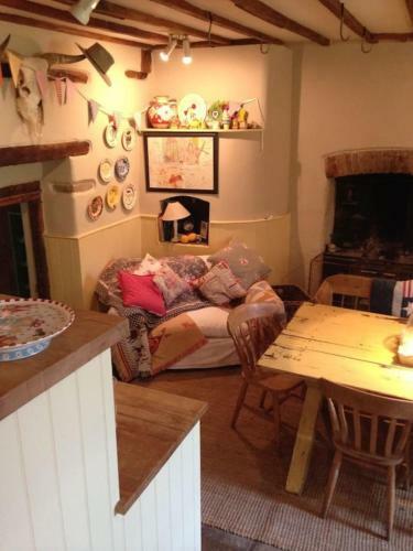 Beautiful 6-bed Home In Brecon