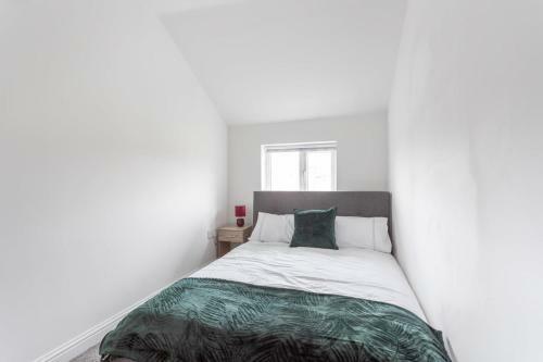 Stunning 2 Bed Apartment Close To City Centre
