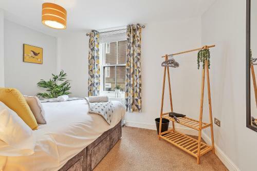 Smugglers View 3 Bedroom Historic Cottage Direct Sea Views