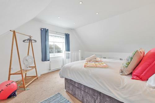 Smugglers View 3 Bedroom Historic Cottage Direct Sea Views