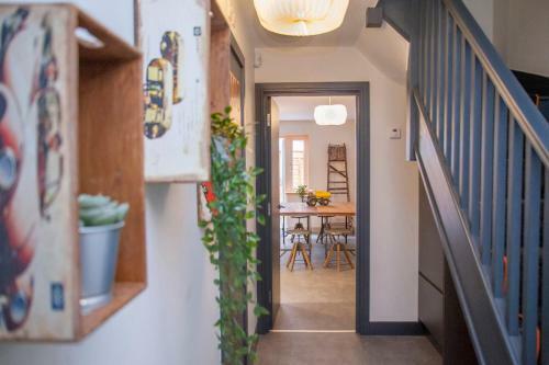 Higgihaus #3a 2-3 Bed Small Groups Hip Location Sleeps 4-6