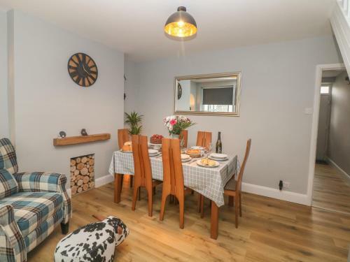 Sunshine Cottage