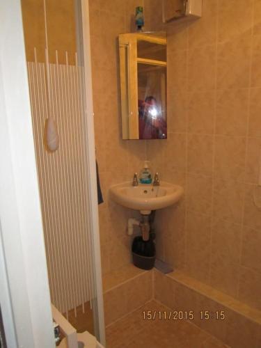 Glan Gwna Upper Lakeside Chalet Dog Friendly