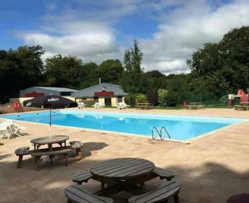 Inviting 2-bed Cabin In Caernarfon