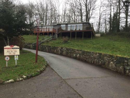 Inviting 2-bed Cabin In Caernarfon