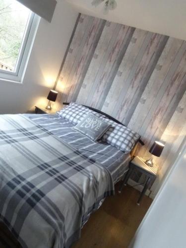 Inviting 2-bed Cabin In Caernarfon