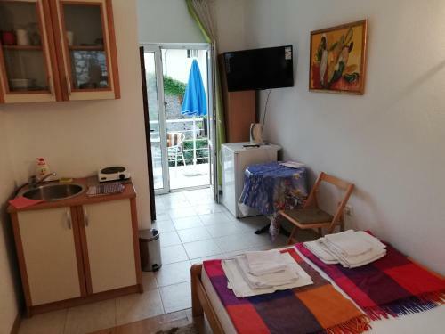 Apartments Laros