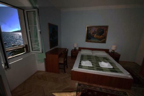 Apartments Laros