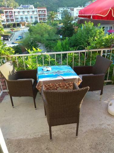 Apartments Laros