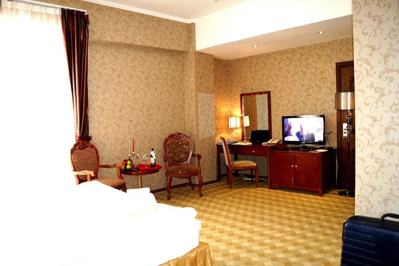Ub City Hotel
