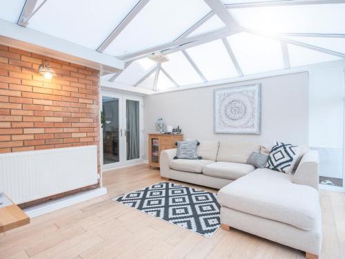 Luxury Spacious 3 Bed Home Close To City/stadiums