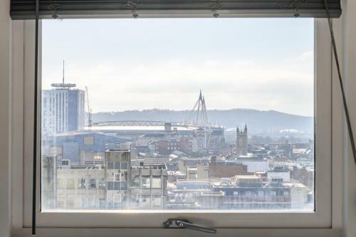 Apartamento Skyline, By T? Sa - Stay Central With Free Parking