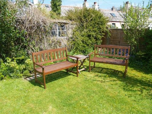 One Cheriton Row