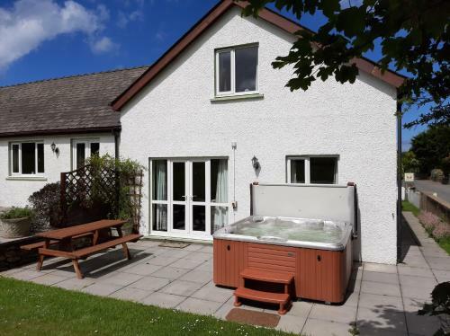 Trenewydd Farm Holiday Cottages