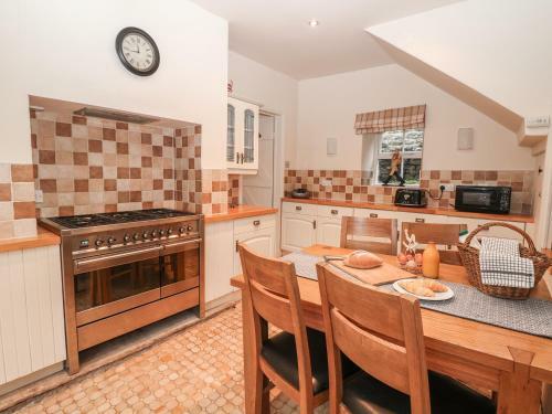 Laburnum Cottage
